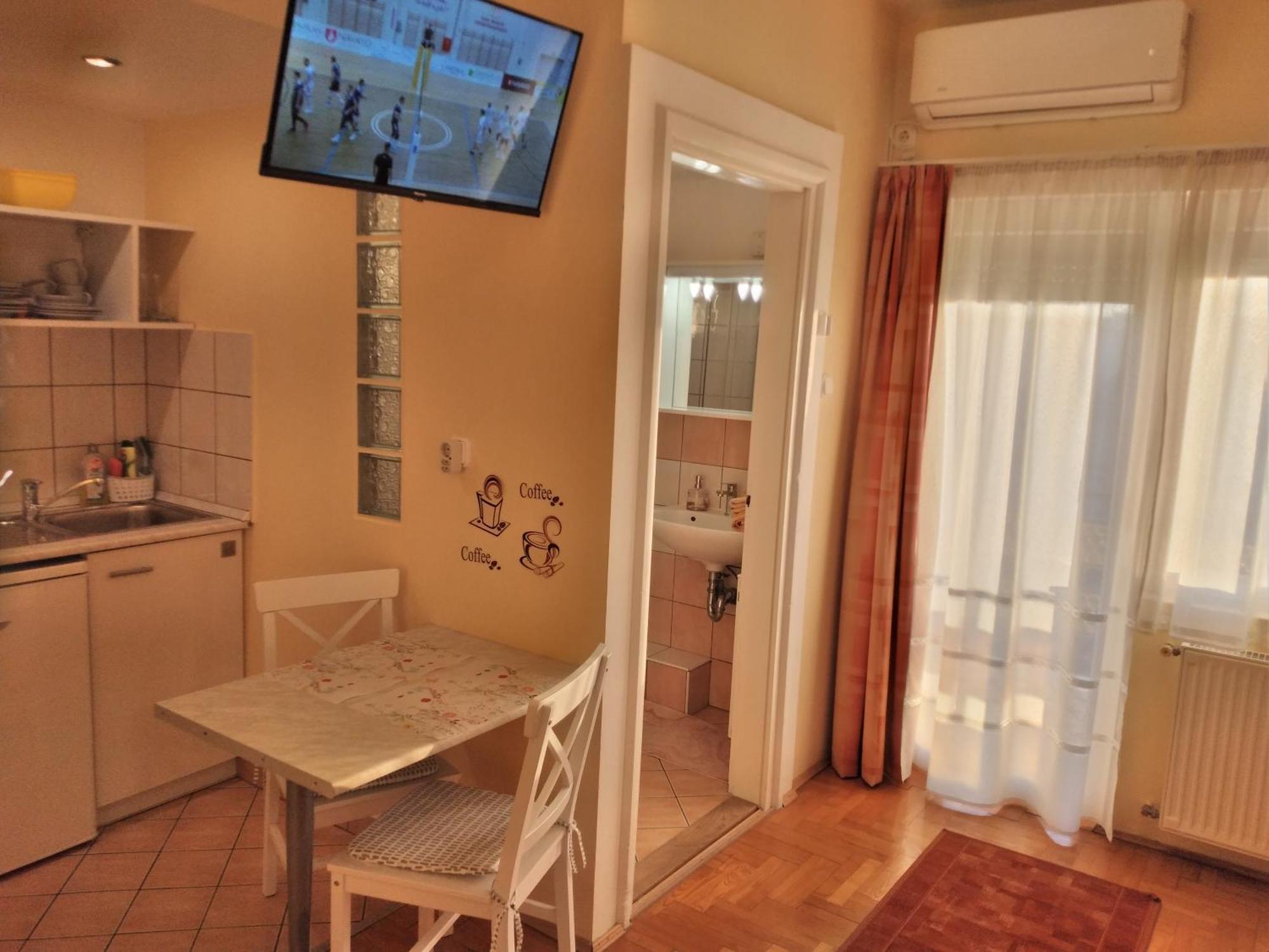 Heviz Erika Apartman Экстерьер фото